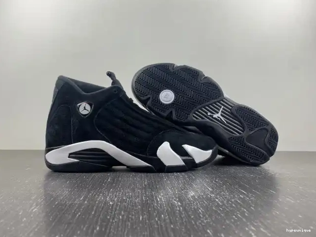 HYPE University 14 Red Air 487471-016 Jordan Black White 0626